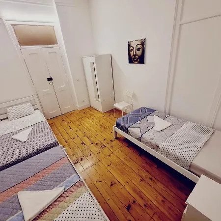 Gambori Hostel Lisbon