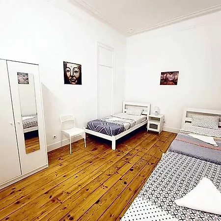 Gambori Hostel *